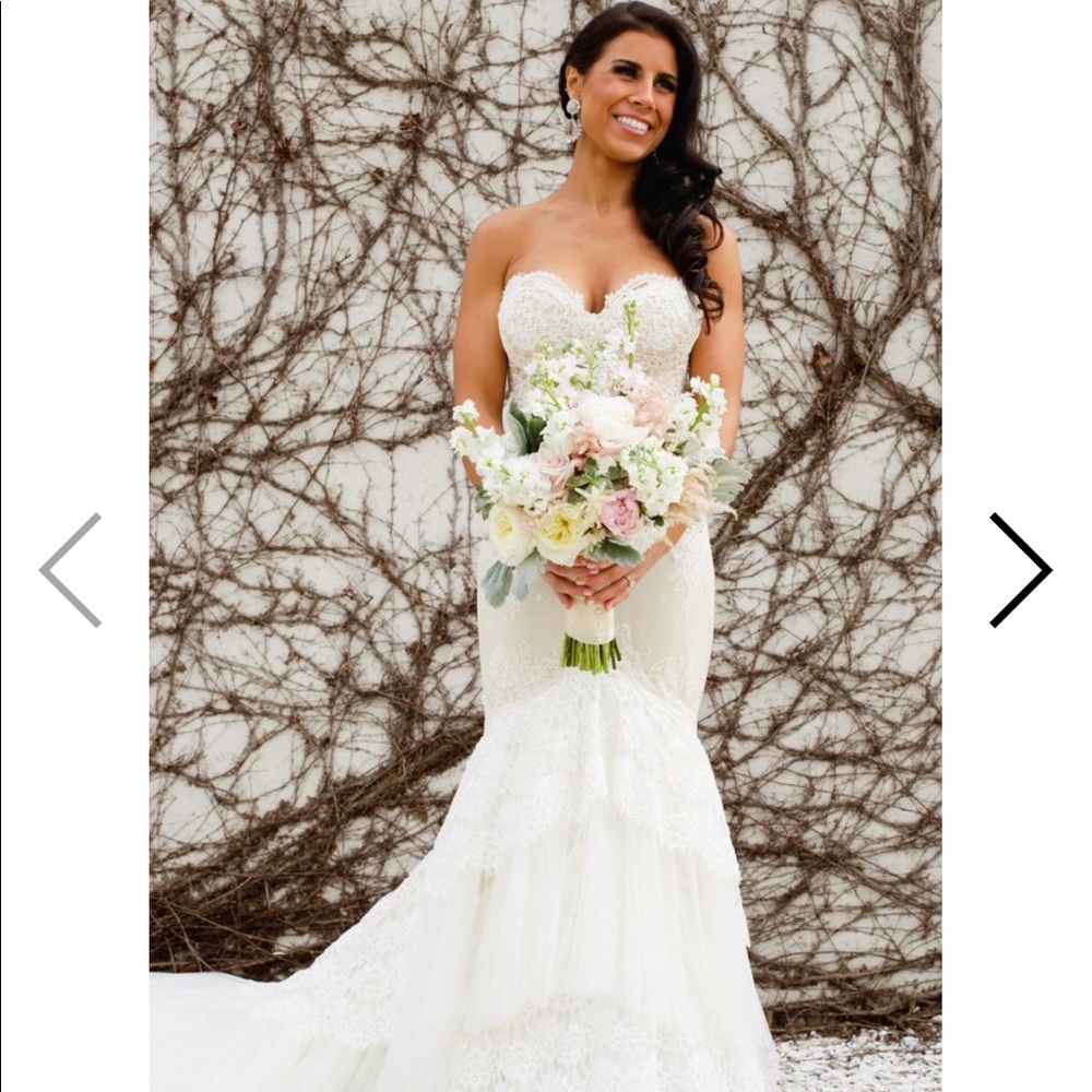 Inbal Dror VIP Wedding gown